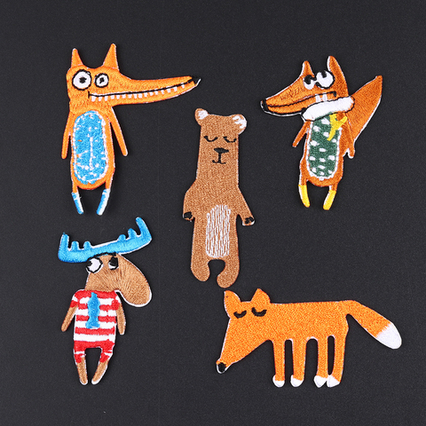 1pcs Fox Crocodile Goat Bear Embroidery Animal Patches Bag Jacket Jeans Cartoon Iron On Patches for Clothes Small Glue Sticker ► Photo 1/6