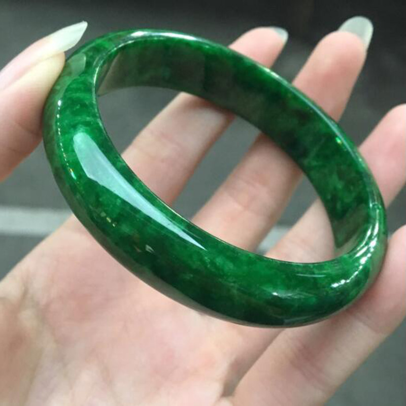 Glossy Hand Carved Bracelet Beautiful Bangle Chinese Green Jade 54mm-64mm