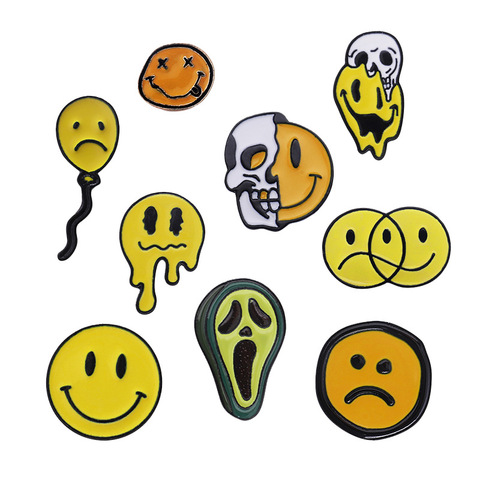 Skull Badges Enamel Pin Brooches For Women Anime Smiley Pins Metal Brooch Enamel Badges On Clothes Horror Deadpool Avatar Badges ► Photo 1/6