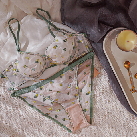 Wriufred New girl's ultra-thin underwear soft memory steel ring sexy non-protruding side gathers bra and underpants set plus ► Photo 1/6