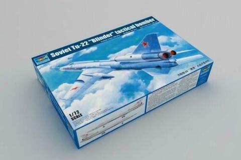 Trumpeter 1/72 01695 Soviet Tu-22 Blinder Tactical Bomber Aircraft Plane Model TH16549-SMT2 ► Photo 1/6