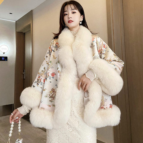 2022 New Chinese Style Fox Fur Coat Court Ladies Satin Mid-length Beaded Faux Fur Shawl Jacket Women Winter Coat Printed y253 ► Photo 1/6