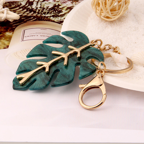 Christmas Green Leaf Metal Keychain Beautiful and Fresh Foliage Shape Key Ring Festival Gift Ladies Accessories Airpods Pendant ► Photo 1/5