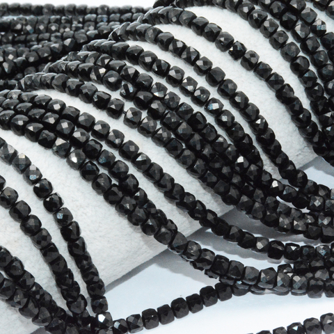 Natural Black Tourmaline Irregular Faceted Cube Beads 4mm-4.2mm ► Photo 1/6