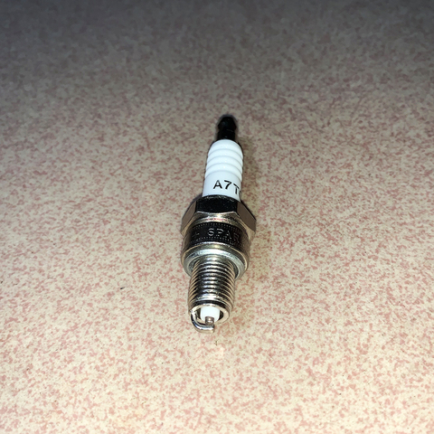 A7tc spark plug for 4 stroke 139qmb, 139fmb, ATV (50-150ss) engines, honda a7tc M10 (hex 16mm) ► Photo 1/6