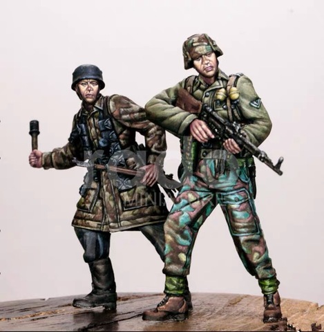 1/35 Resin Figure Model kits 2 figures Unassambled Unpainted 826 ► Photo 1/1