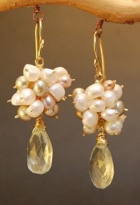 Cluster of mixed color pearls with green amethyst Earrings ► Photo 1/2