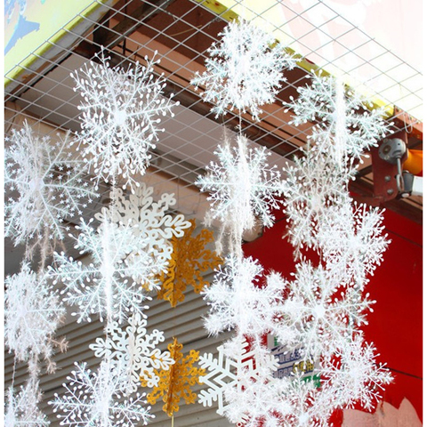 24PCS Snowflake Ornaments Plastic Glitter Snow Flakes Ornaments for Winter  Christmas Tree Decorations Craft Snowflakes(Red)