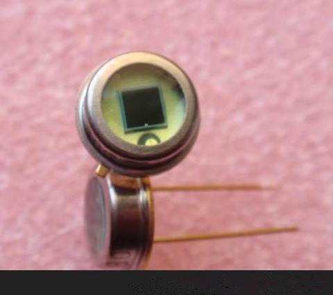 1PCS/lot New original  BPW21R BPW21 photodiode wavelength 565nm silicon photocell perspective ► Photo 1/1