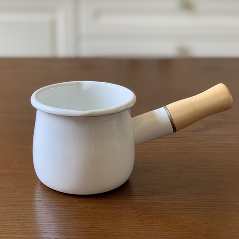 550ml Enamel Milk Pan Single Wooden Handle Saucepan Butter Coffee Heating Pan Kitchen Double Pour out Nozzle Cooking Pot ► Photo 1/6