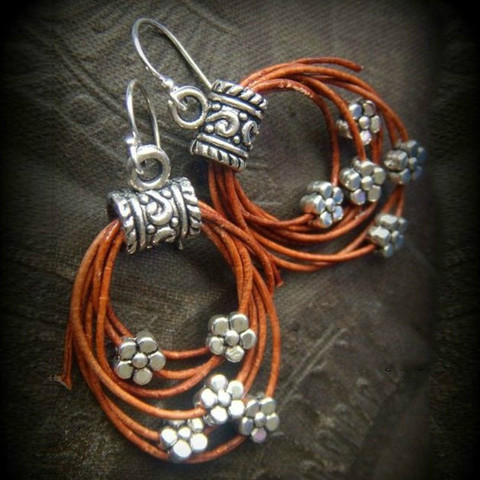 Light brown leather hoop earrings Bohemian  earrings ► Photo 1/3