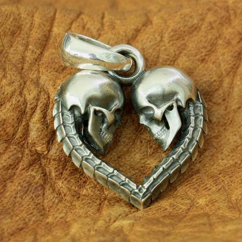 LINSION 925 Sterling Silver Double Skulls Heart Pendant Mens Biker Pendant TA168 JP ► Photo 1/6