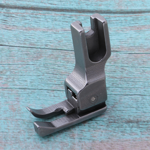 Industrial Sewing Machine Compensating Presser Foot - Left / Right Edge Guide Presser Foot ► Photo 1/5