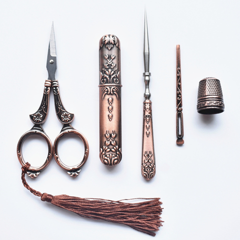 Retro Scissors Set Exquisite Vintage Scissor+Needle Storage Tube+Awl+Threader+Thimble Embroidery Tailor Scissors Sewing Supplies ► Photo 1/6