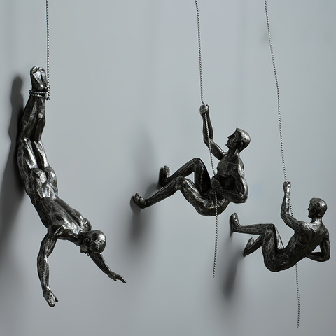 Industrial Style Climbing Man Resin Iron Wire Wall Hanging Decoration Sculpture Figures Creative Retro Present Statue Decor ► Photo 1/5