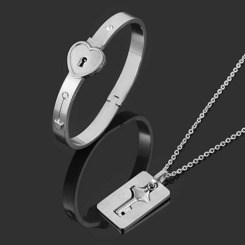 SONGCHANGJEWELRY Lock Bracelet and Key Necklace