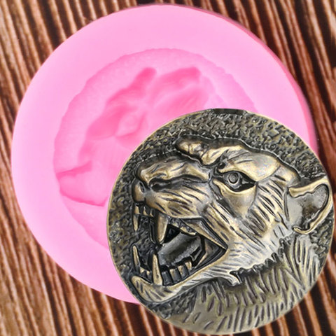 Shiny Wolf Silicone Mold foy Key Chain DIY Epoxy Mould Silicone Resin Crafting Molds Keychains Molds ► Photo 1/6