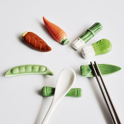 New Creative Fashion Kitchen Tableware Diverse Cute Vegetable Shape Ceramic Chopsticks Holders Practical Chopsticks Holder Stand ► Photo 1/6