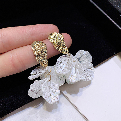 AENSOA-pendientes de gota de pétalos de flor para mujer, aretes irregulares con carcasa blanca coreana, joyería de moda, 2022 ► Foto 1/6