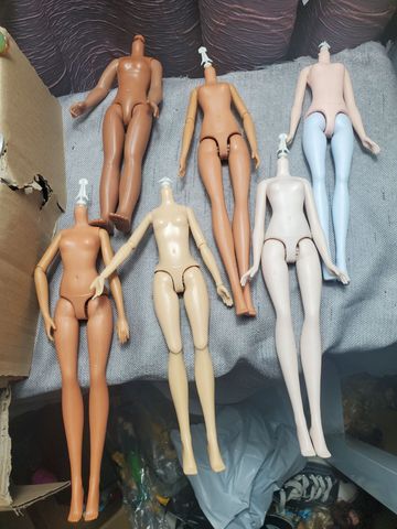 Original juguetes de Hasbro Barbi Cuerpo Femenino muñeca accesorios de bricolaje todo tipo de color de la piel ► Foto 1/6