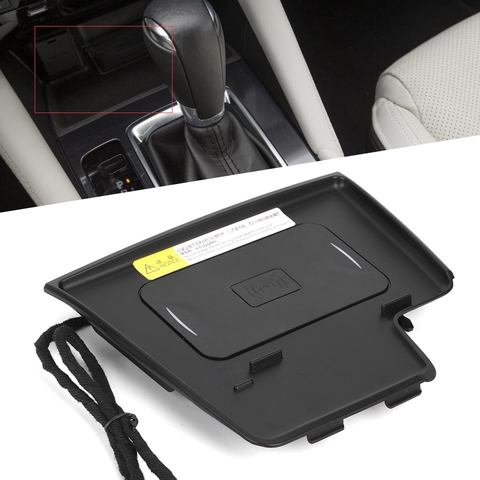 Placa de carga inalámbrica para coche, cargador de teléfono de 15W para Mazda 6/ATENZA 2014, 2015, 2016, 2017, 2022, accesorios para coche, bandeja de carga de teléfono ► Foto 1/6