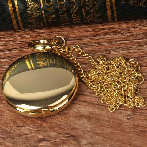 8823 suave y brillante de moda vintage de dos cara dorada reloj de bolsillo con números romanos negros superficie con un reloj de bolsillo ► Foto 1/5