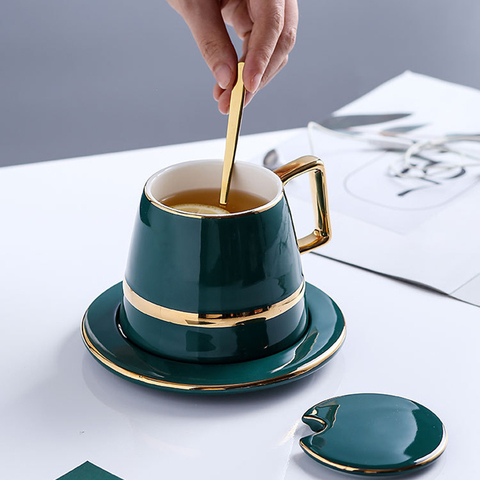 Tazas de café de porcelana verde con borde dorado, platillo, tapa, cuchara mezcladora, para bebidas, Latte, café, Mocha, capuchino y té, 450ml ► Foto 1/6