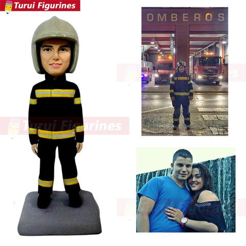 Coche de bomberos forma sacudir la cabeza muñeca bailando Solar balanceo juguete decoración de estilo de coche accesorios de Interior de coche ► Foto 1/6