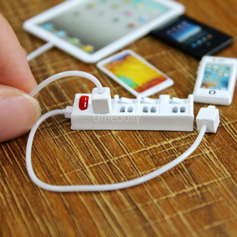 1 Uds 1:12 escala miniatura casa de muñecas hembra Cable de carga Mini modelo de teléfono móvil Barbies de Casa de muñeca accesorios de decoración ► Foto 1/6