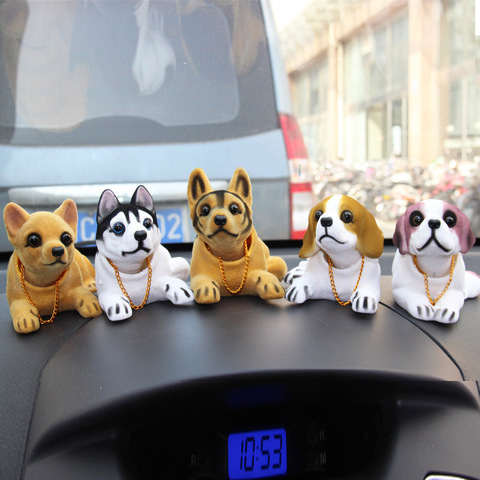 Coche sacudiendo la cabeza de perro adornos accesorios tablero pet muñecas automática sacudiendo la cabeza de perro coche decoración interior ► Foto 1/6