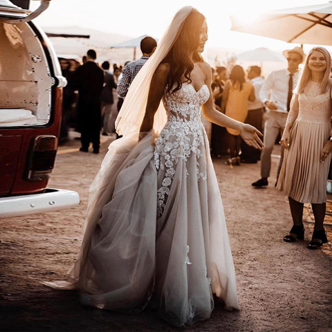Encaje puro 3D flores vestido de bodas aplique sin tirantes tul gris oscuro playa vestidos de novia estilo bohemio con cristales ► Foto 1/6