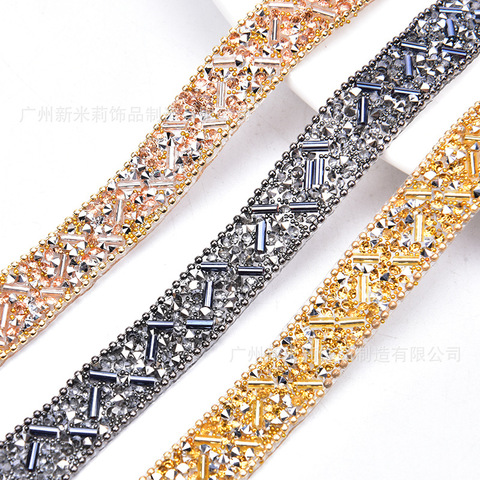 5 yardas costura Trim Champagne cristal Strass motivo Rhinestone caliente del arreglo cinta de diamantes de imitación de hierro en apliques para el vestido de boda ► Foto 1/5