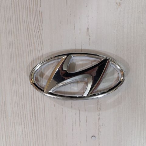 Emblema logo insignia Hyundai 15x7,3 cm nuevo no original ► Foto 1/4