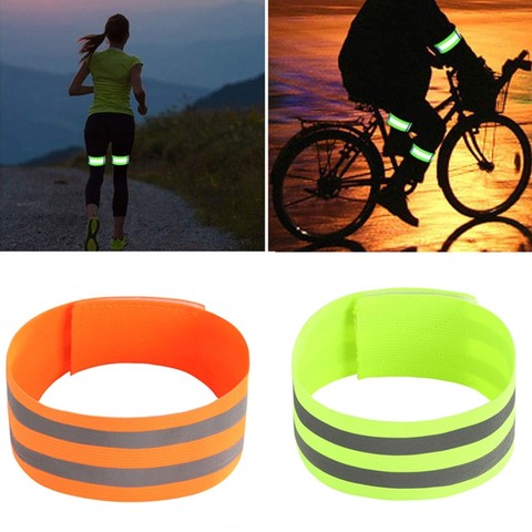 Correas reflectoras 2 uds., brazalete intermitente de seguridad que brilla en la oscuridad, para correr y andar en bicicleta ► Foto 1/6