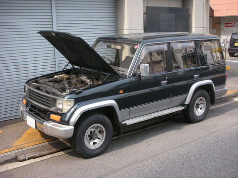 Capó delantero para Toyota LAND CRUISER KZJ78 SUV capó modificado, puntales de Gas, amortiguador de muelle de fibra de carbono, amortiguador de soporte ► Foto 1/6