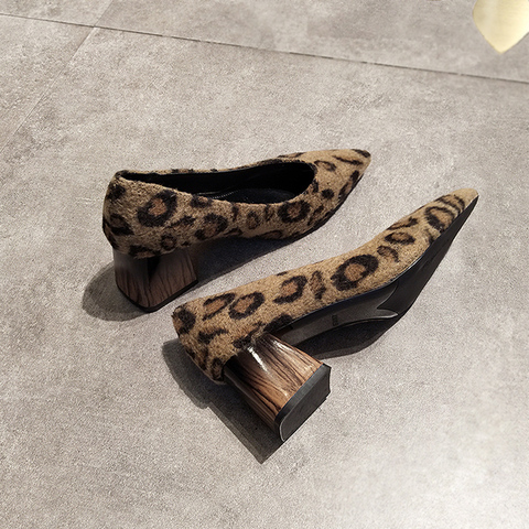 Zapatos de tacón alto y grueso con estampado de leopardo para mujer, calzado de punta estrecha, poco profundo, estilo europeo, cómodo, sexy, a la moda, para fiesta ► Foto 1/6