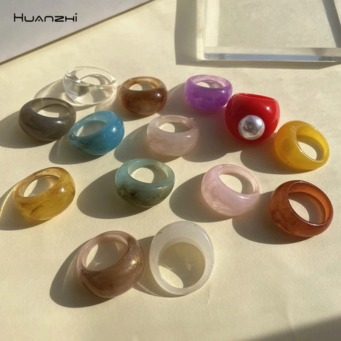 HUANZHI-anillos de resina acrílica irregulares para mujeres y niñas, anillos coloridos transparentes con patrón de mármol, regalos de joyería de viaje, novedad de 2022 ► Foto 1/6