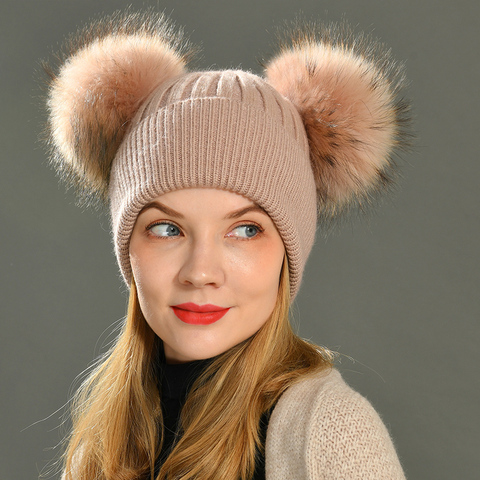Gorro con pompón de piel para mujer y niña, gorrito de ganchillo para adultos, de lana tejida, dos pompones ► Foto 1/6