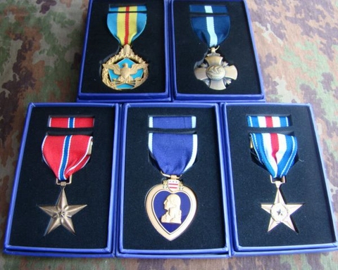 Conjunto completo de Medalla de Servicio de Defensa, medalla de Corazón Púrpura estadounidense, insignia para pecho ► Foto 1/3