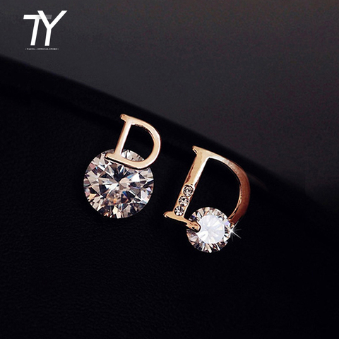 Pendientes asimétricos con letras D brillantes para mujer, joyería europea y personalidad americana, aretes sexys de Reina para fiesta, pendientes de moda ► Foto 1/6