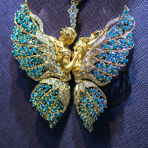 Collares de cadena de circonia cúbica para parejas, colgante de mariposa de cristal verde a la moda, joyería, 2022 ► Foto 1/6