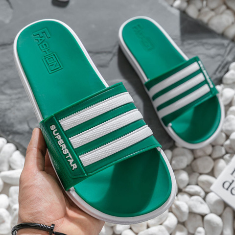 Coslony-Zapatillas de playa a rayas para hombre, sandalias con pasador, calzado de interior antideslizante, color verde, para verano ► Foto 1/6