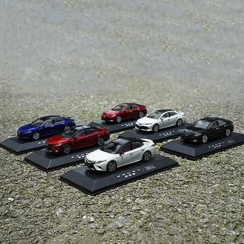 Coche de juguete de aleación fundido a presión para niños y adultos, vehículo de juguete a escala 1:43, TOYOTA de la 8. ª generación, colección de regalos ► Foto 1/5