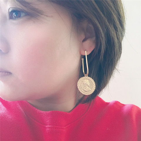 Pendientes de moda para mujer Color dorado mate chapado moneda medallón pendientes gota moneda para mujer niña señora joyería hermosa elegante ► Foto 1/6