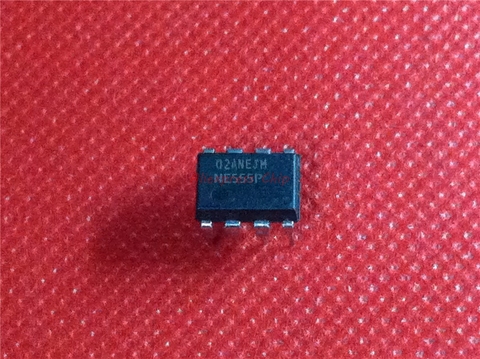 10 unids/lote NE555 NE555P NE555N 555 temporizadores DIP-8 la nueva calidad es un buen trabajo el 100% del chip IC DIP-8 en Stock ► Foto 1/1