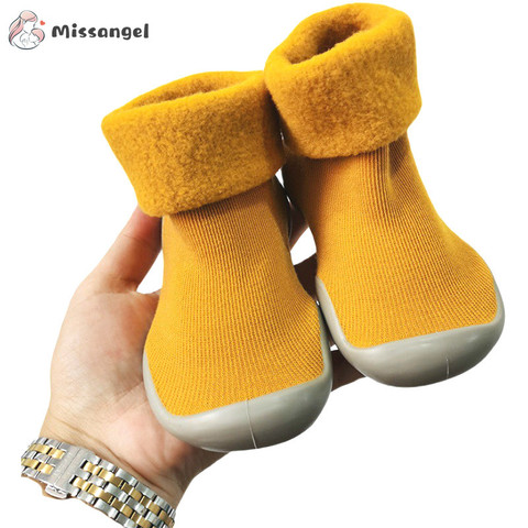 Zapatos cálidos de invierno para niños, calcetines para la nieve, zapatos gruesos cepillados para niños, botines amarillos y negros para niñas, suelas blandas para niños pequeños ► Foto 1/6