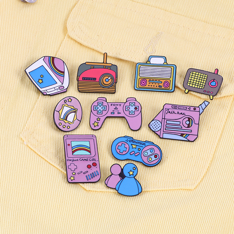 Broches rosas de dibujos animados para niñas, máquina de juego de Radio y TV Vintage, pines esmaltados, joyería de Arte Moderno, insignias vaqueras para niños ► Foto 1/6