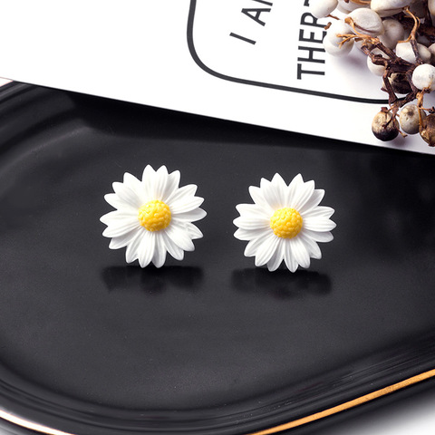 Pendientes de tuerca con diseño de margaritas para mujer, joyería elegante con diseño de margaritas, estilo Simple ► Foto 1/6