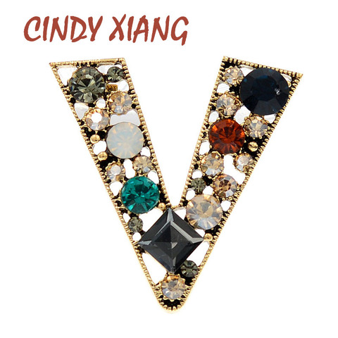 CINDY XIANG-broches de cristal con letras en V para mujer, broche a la moda, accesorios de abrigo, alta calidad, novedad de 2022 ► Foto 1/6