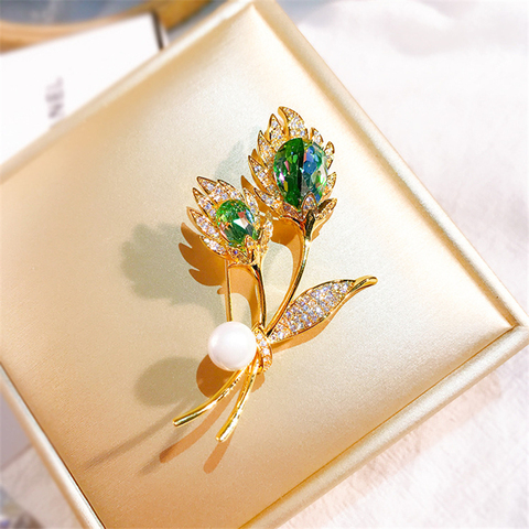 De cristal de lujo de AAA Cubic Zirconia perla Tulip Calla Flor de broche Pin colgante para la joyería de las mujeres vestido accesorios regalo ► Foto 1/6